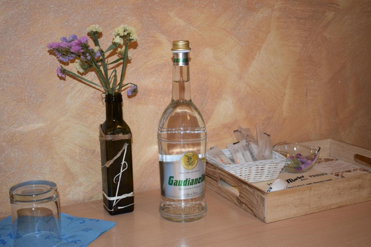 Hostel Il Tetto Мельфи Экстерьер фото